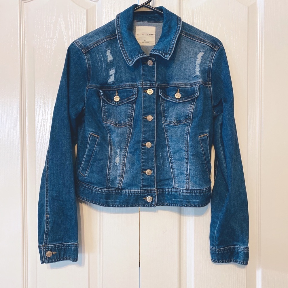 Woman’s Celebrity Pink Denim Distressed Jacket Size XS Dark Wash